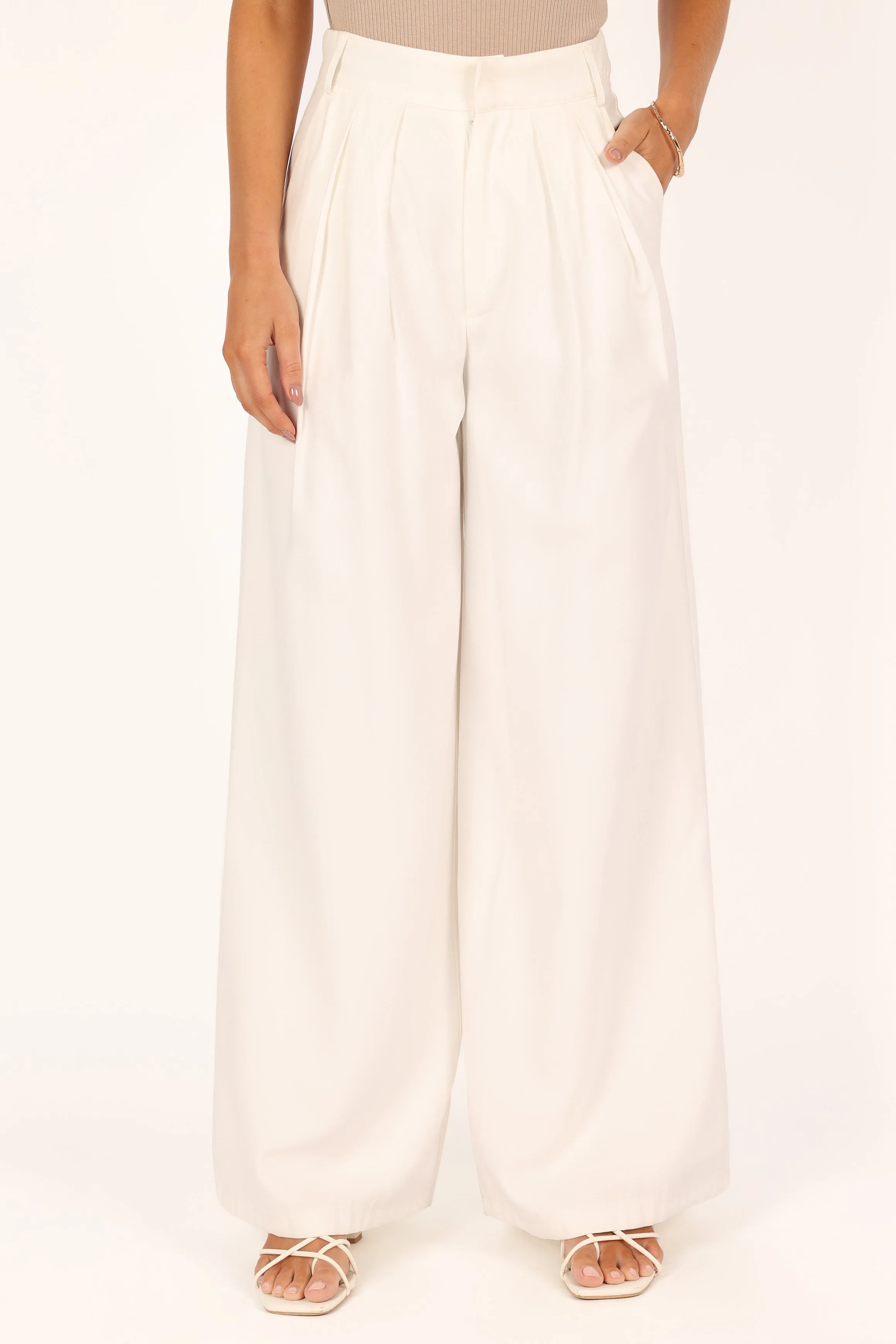 Alexa Pant - White