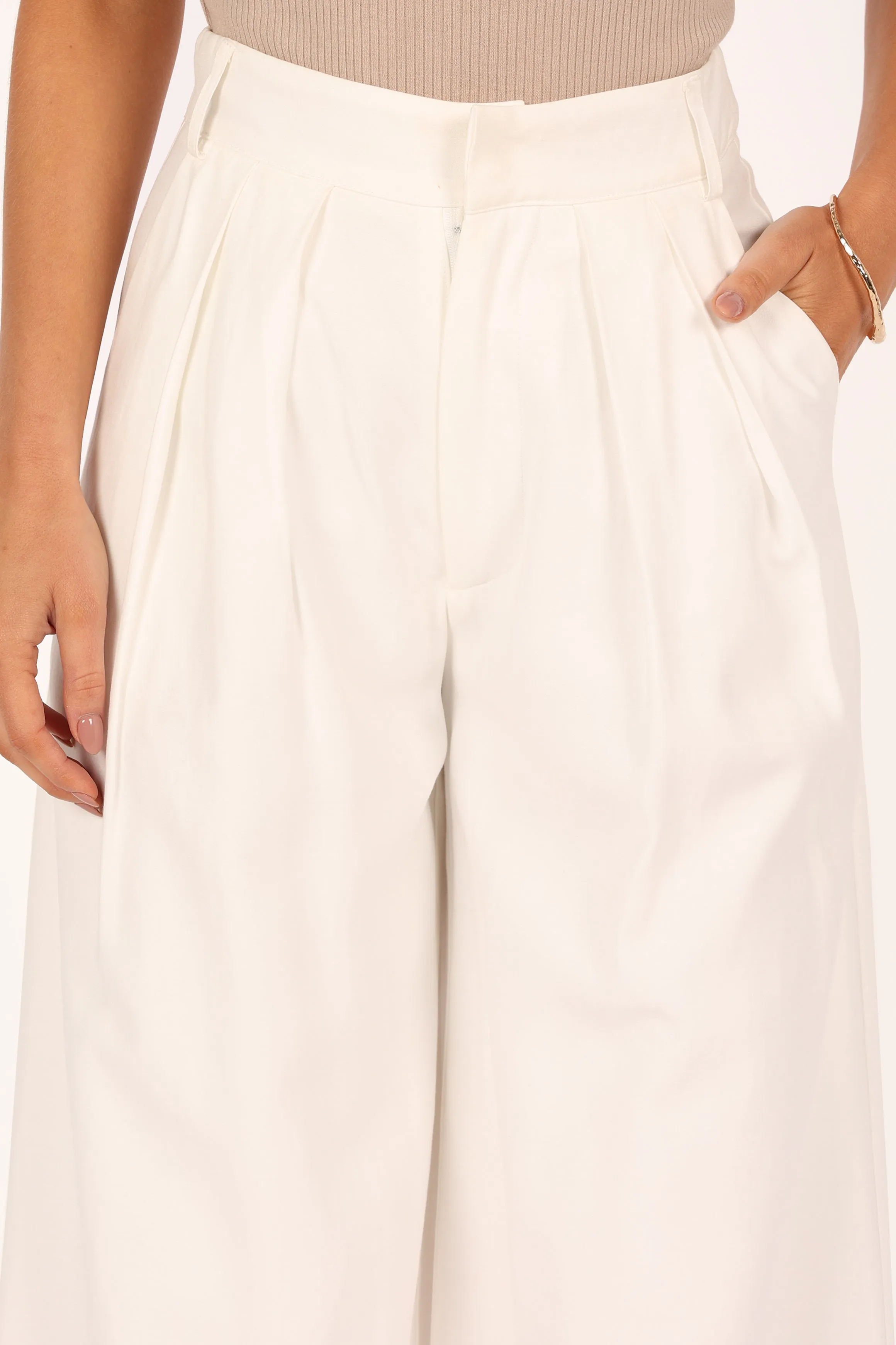 Alexa Pant - White