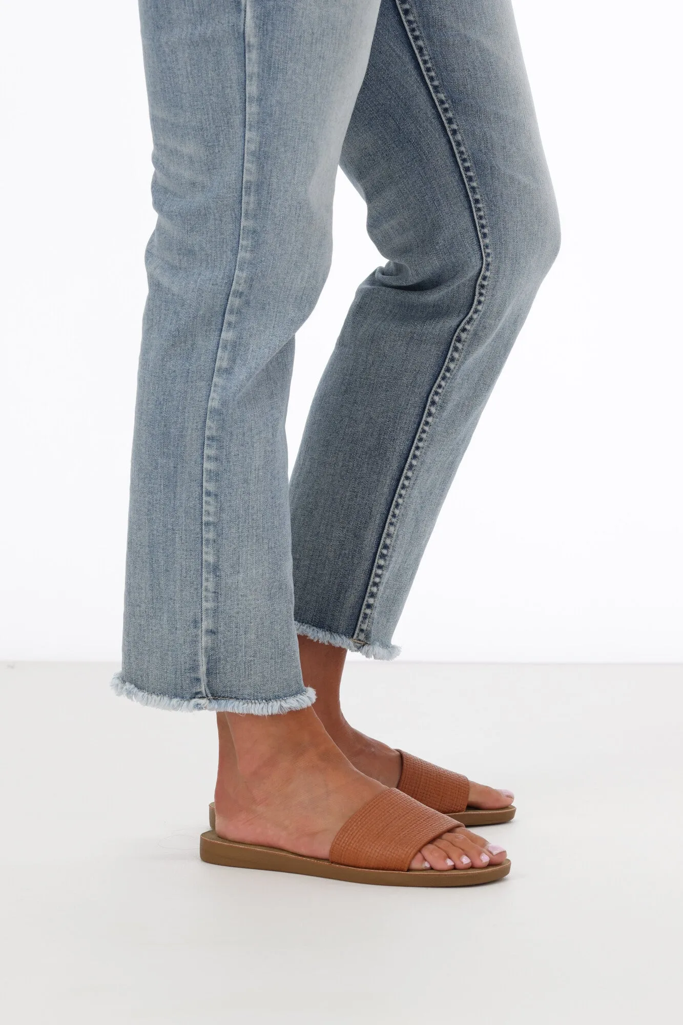 Cherry Lane Alyssia Slide Tan