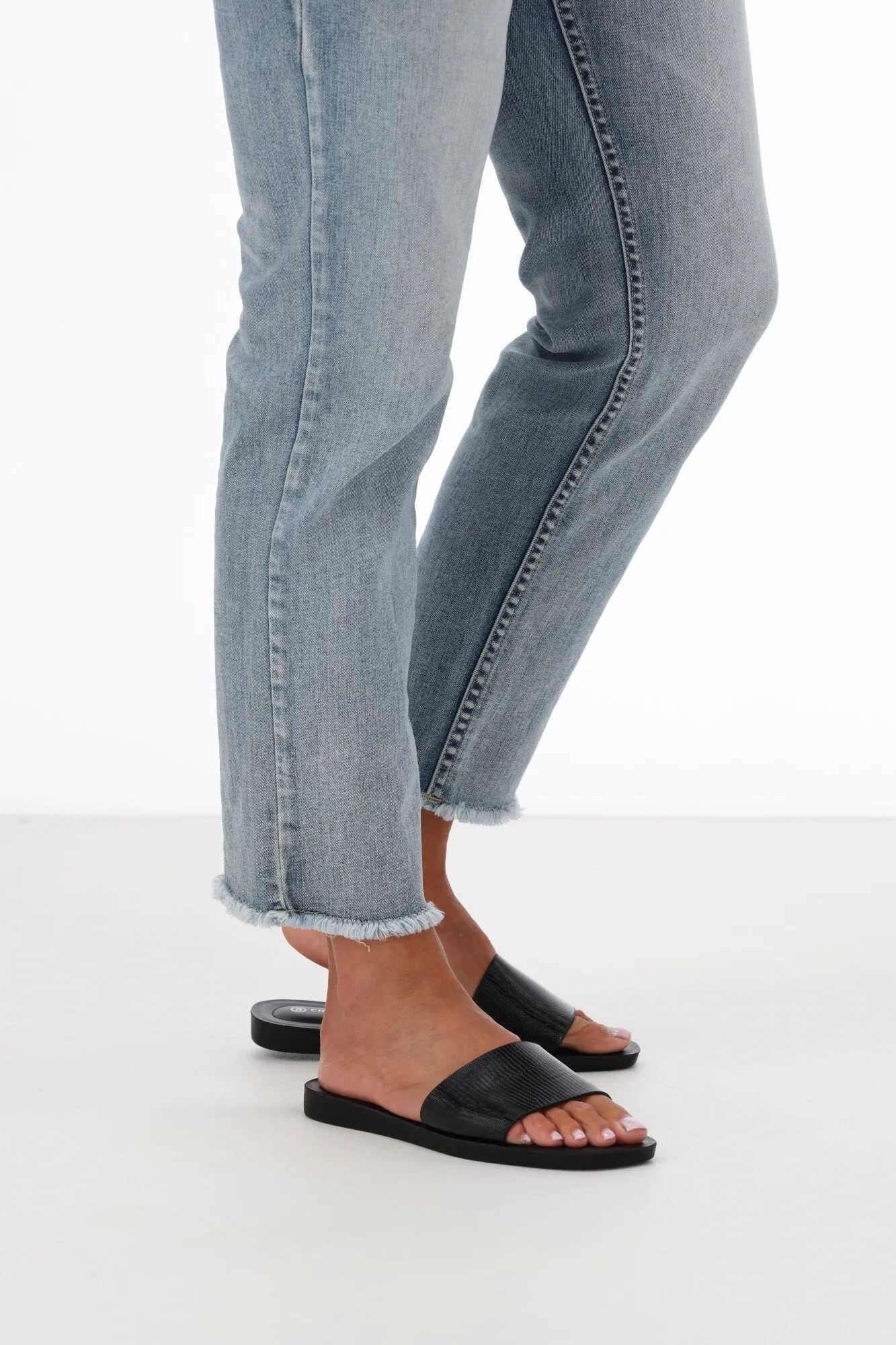 Cherry Lane Athena Slide Black