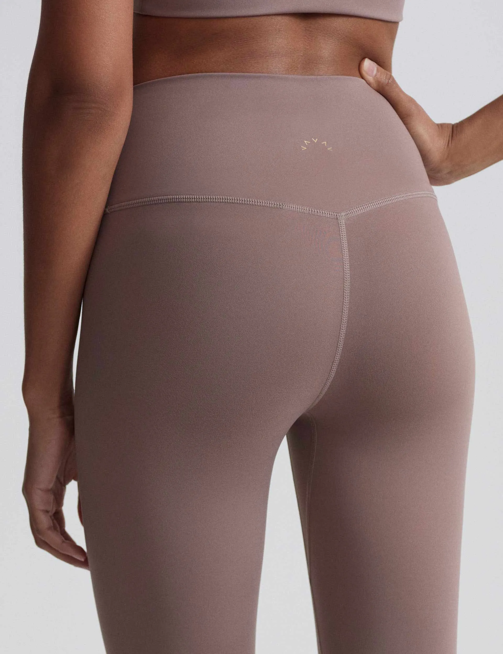 FreeSoft High Waisted Legging 25 - Deep Taupe