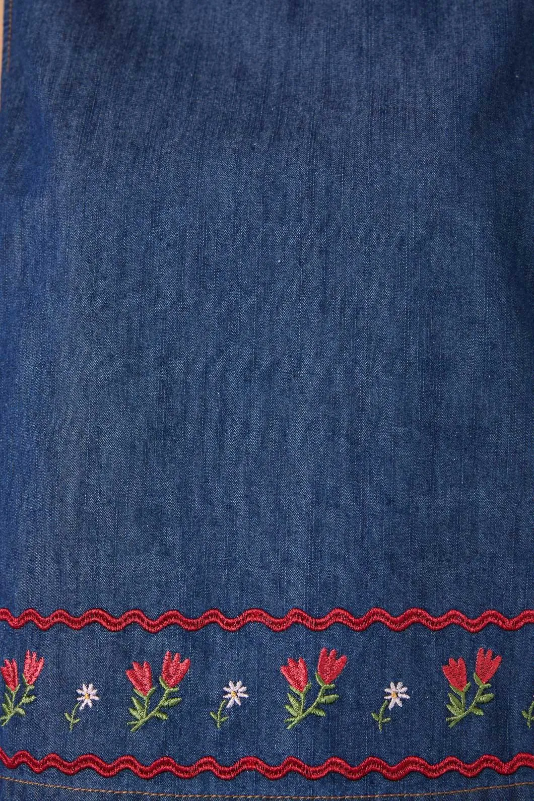 Meadow Embroidered Top