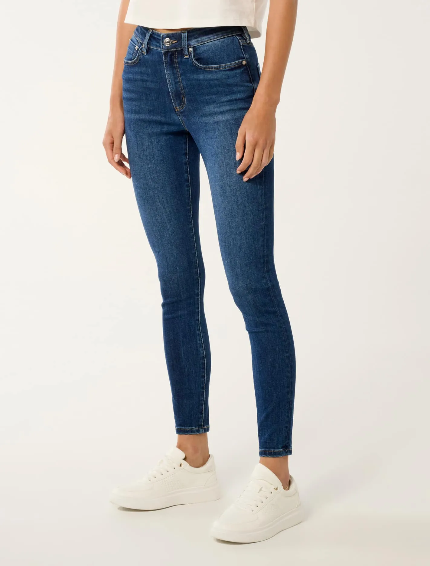 Nala Mid-Rise Skinny Jeans