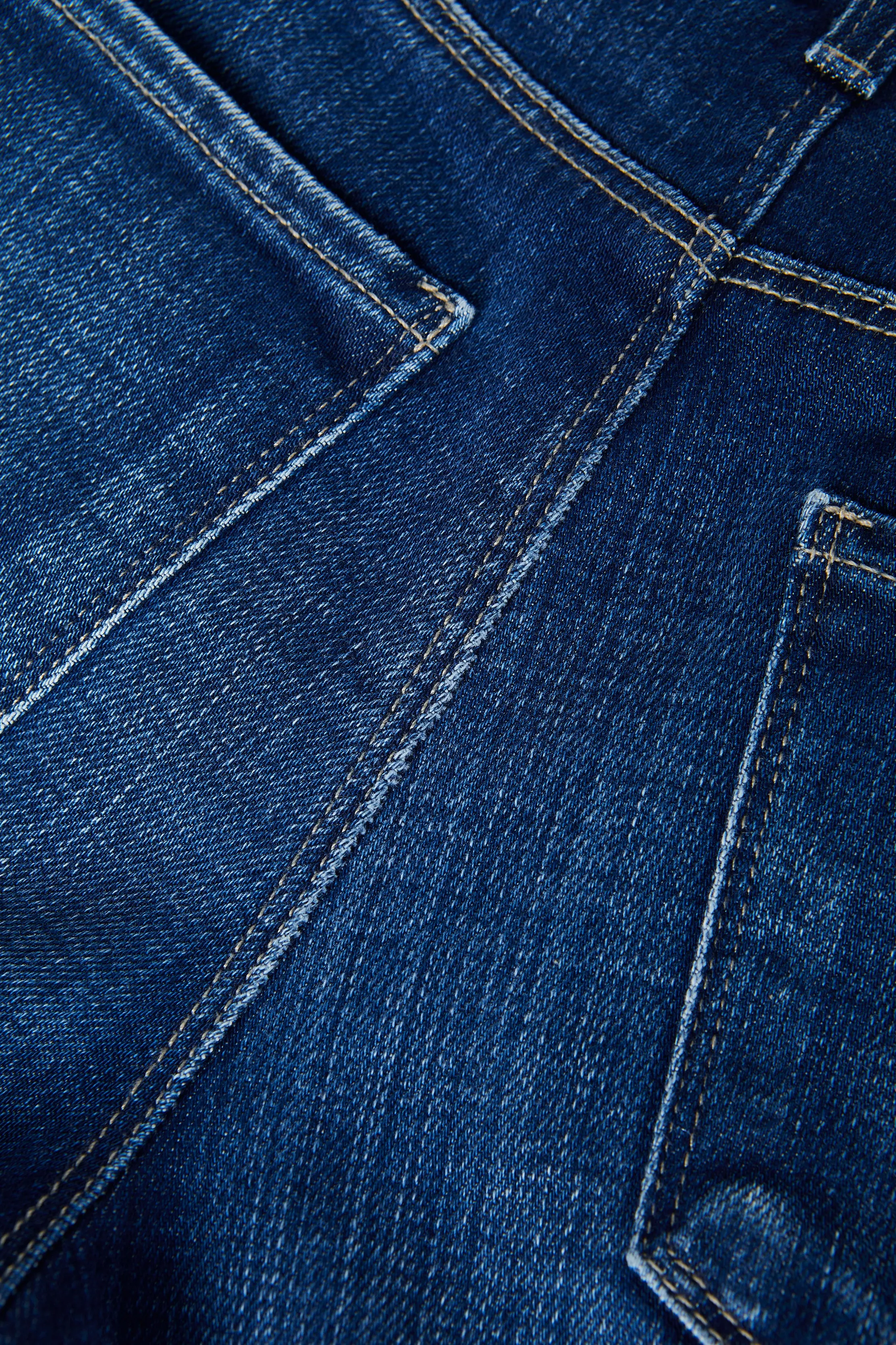 Tati Cropped Bootcut Jean